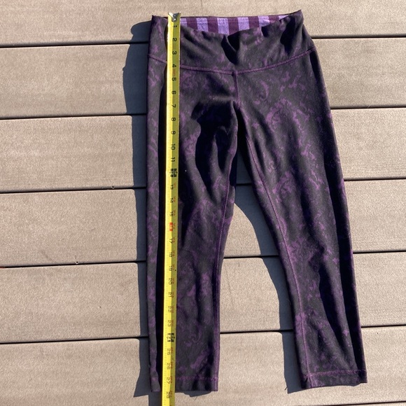 Lululemon leggings, purple and black, size 4 - Picture 7 of 12